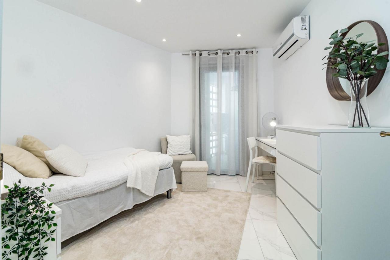 Apartamento Modern 3 Bedroom In With A Heated Pool Close To Puerto Banus