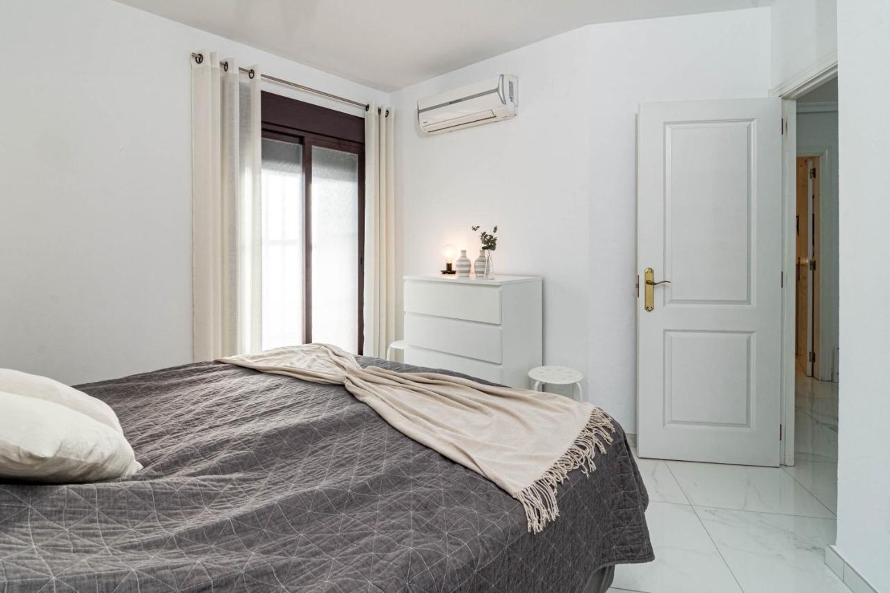 Modern 3 Bedroom In With A Heated Pool Close To Puerto Banus