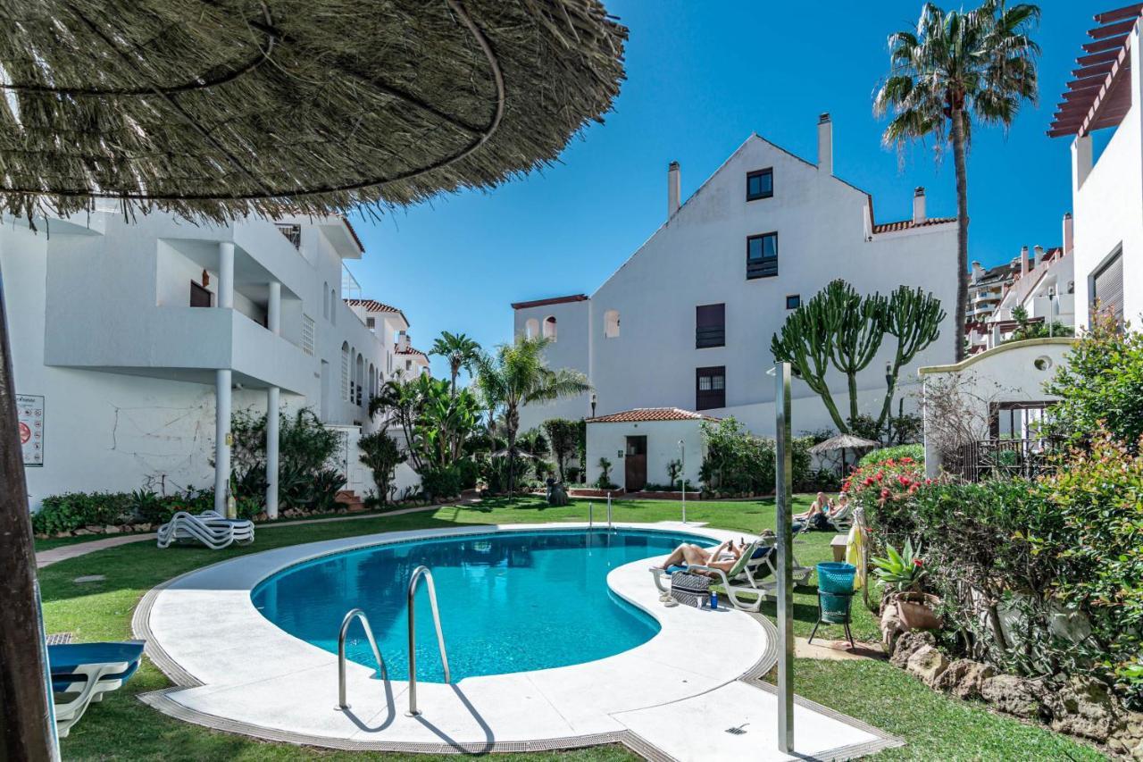 Modern 3 Bedroom In With A Heated Pool Close To Puerto Banus Apartamento Marbella