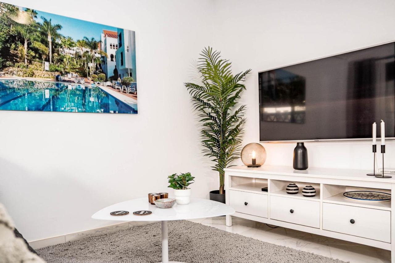 Apartamento Modern 3 Bedroom In With A Heated Pool Close To Puerto Banus